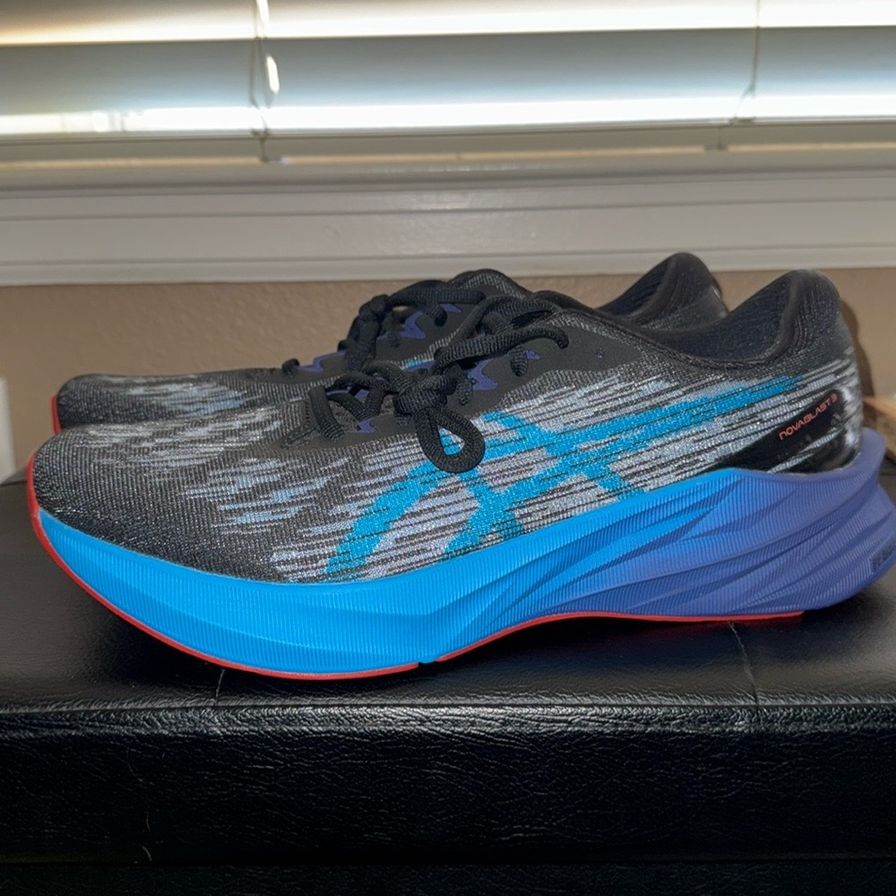 Asics Men's Athletic Shoes - Black and Blue